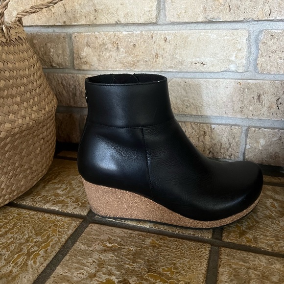 Papillio by Birkenstock
Ebba Wedge Bootie. Size 37. - Picture 4 of 8